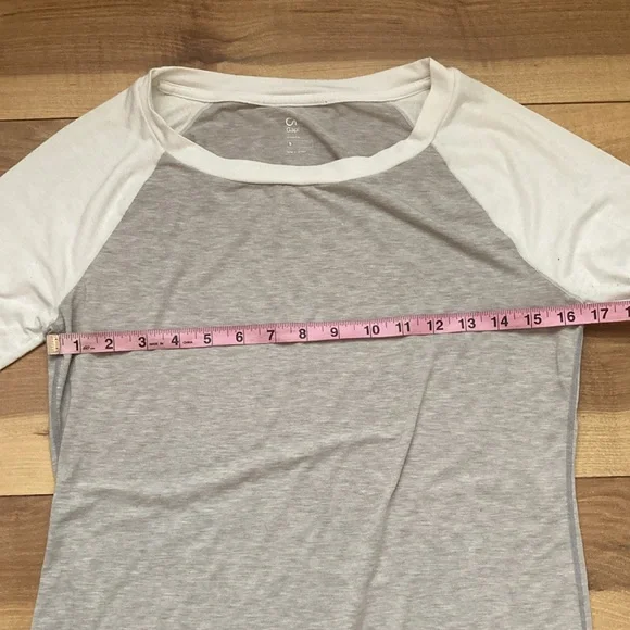 GapFit Breathe Long Sleeve Tee - Picture 4 of 9
